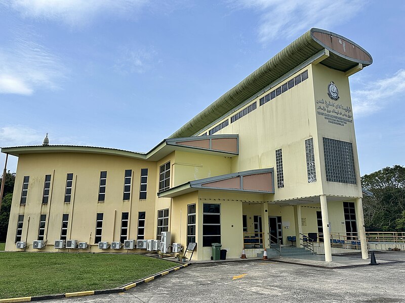 File:Kampong Pandan Library 2024.jpg