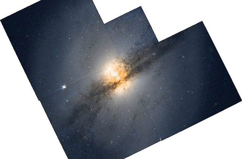 File:NGC 3718 HST.jpg