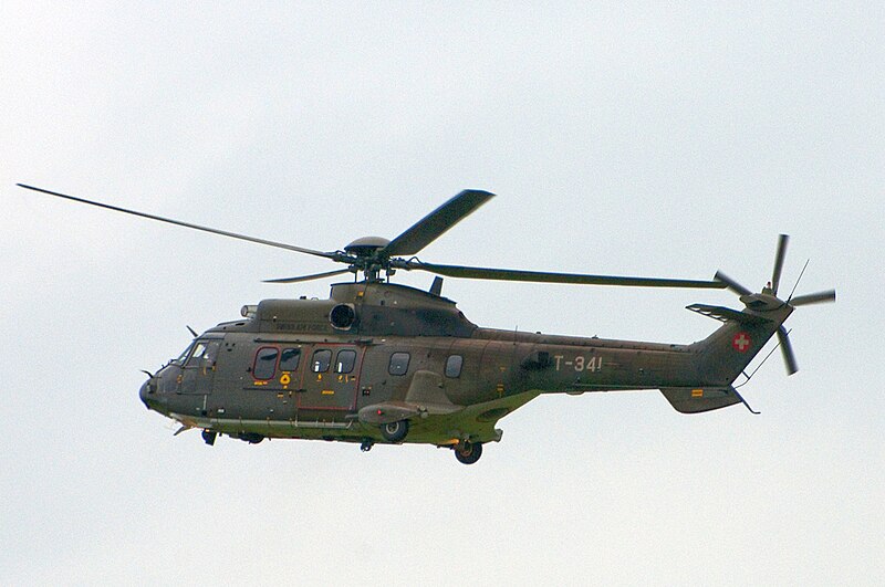 File:AS532 Cougar 20100724 (4831054021).jpg