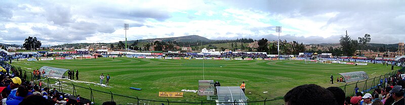 Archivo:Estadio la Independencia Tunja.JPG