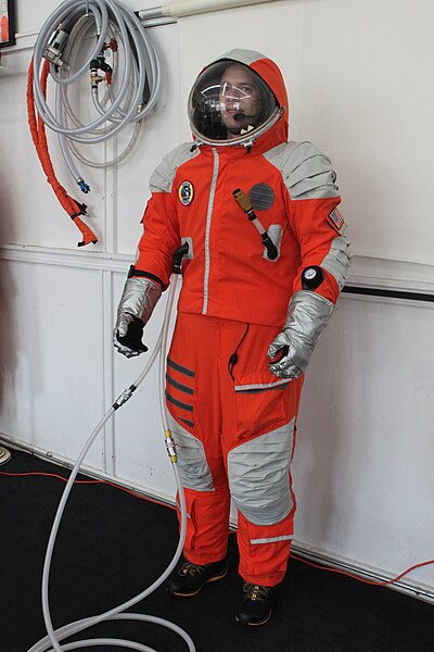 File:FFD IVA Space Suit.jpg