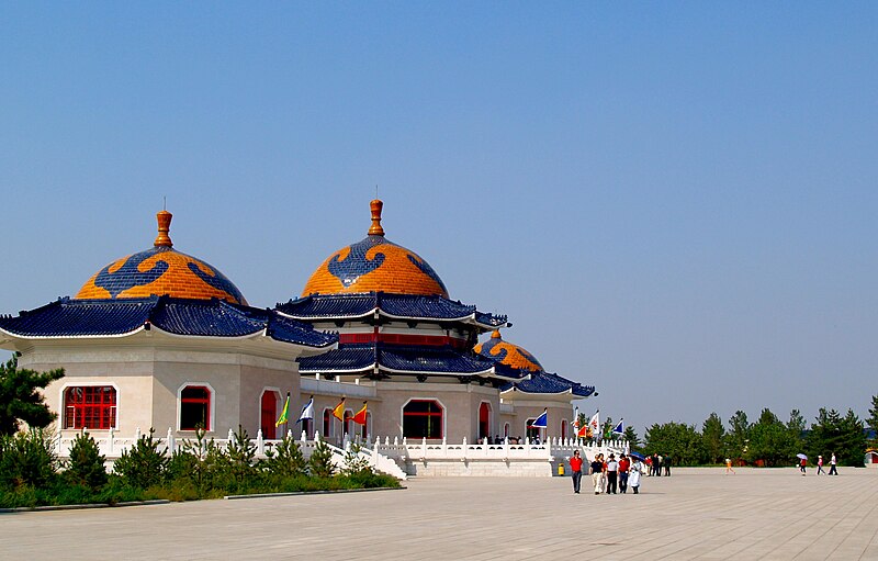 Файл:Genghis khan mausoleum.jpg