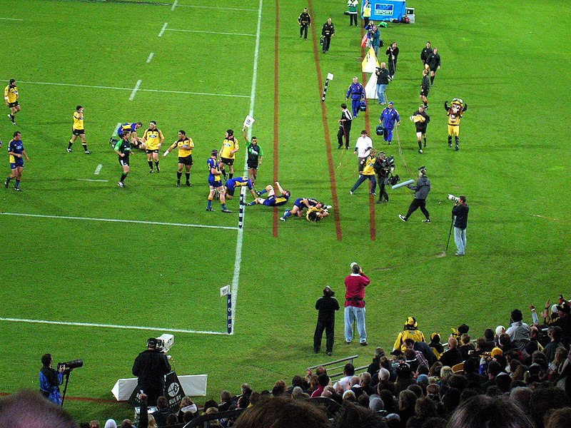 File:Hurricanes vs Highlanders.jpg