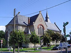 圣女贞德教堂（法语：Église Sainte-Jeanne-d'Arc du Touquet-Paris-Plage）