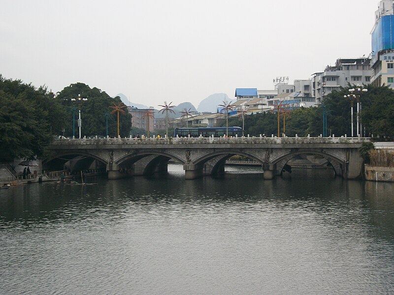 File:Nanmen Bridge.JPG