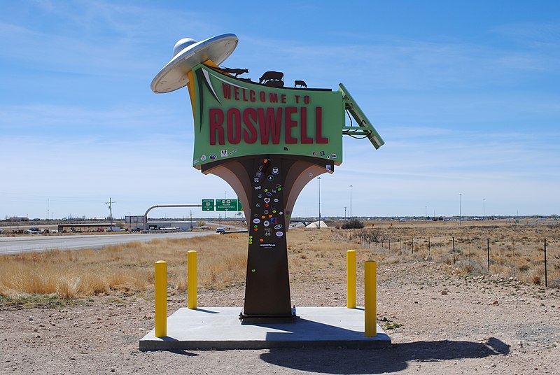 File:Roswell Sign 01.jpg