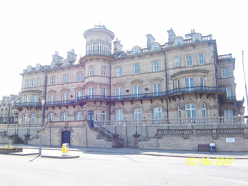 File:Zetland Hotel Saltburn.JPG