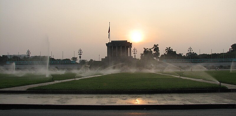 File:Ba Dinh Square 2007.jpg