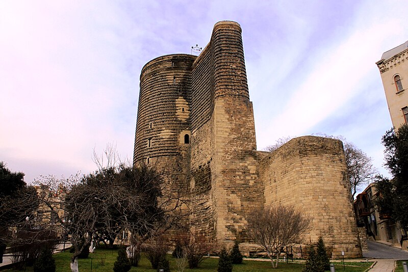 File:Baku Maiden Tower 2010.jpg