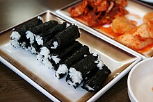 Korea-Tongyeong food-Chungmu gimbap-01.jpg