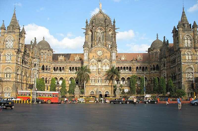 Archivo:Mumbai Train Station.jpg