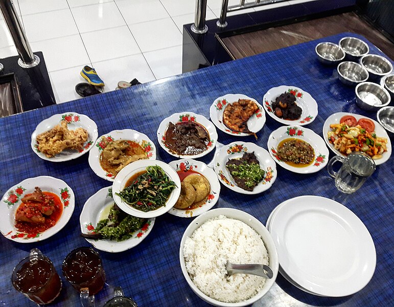 File:Nasi Padang Pak Nurdin.jpg