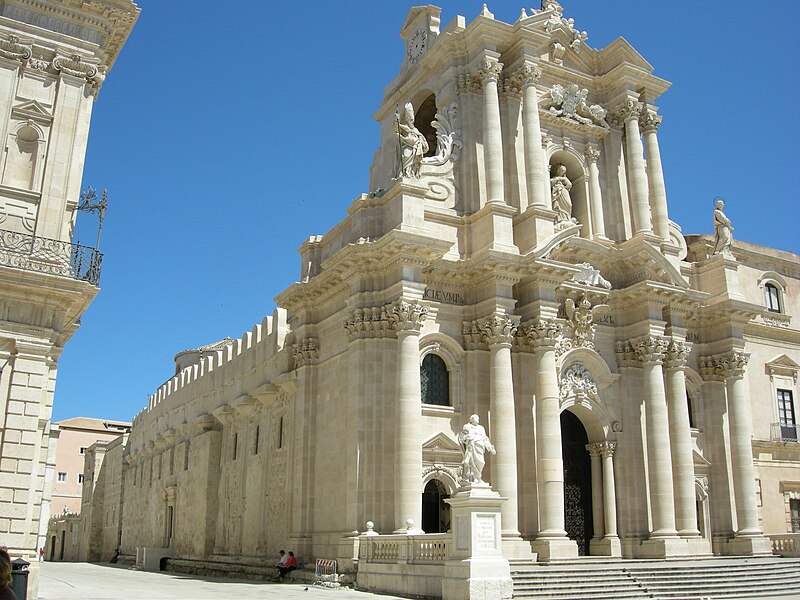 File:Ortigia, duomo, facciata 01.JPG