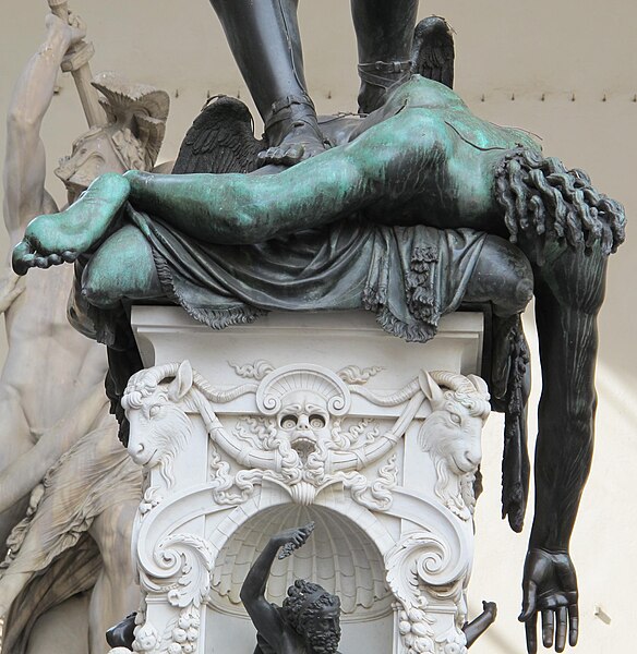 File:Cellini, perseo 06.JPG