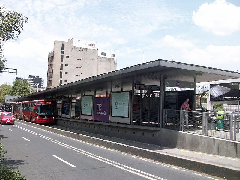 Archivo:Estacion Viaducto 02.jpg