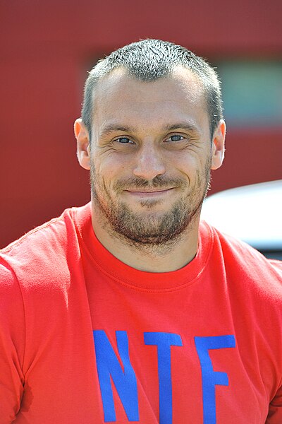 Файл:Lionel Beauxis 2013.jpg