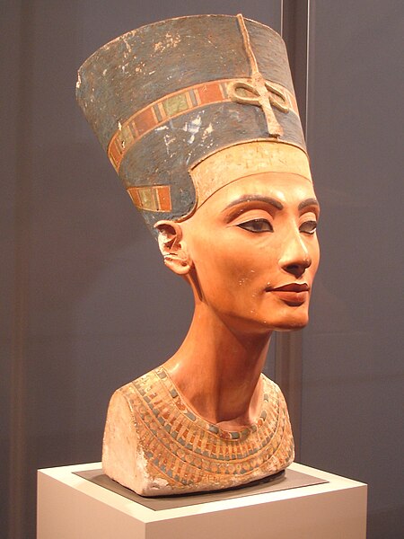 Archivo:Nefertiti berlin.jpg