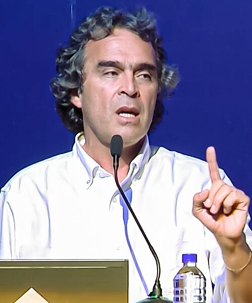 Archivo:Sergio Fajardo 2015.jpg