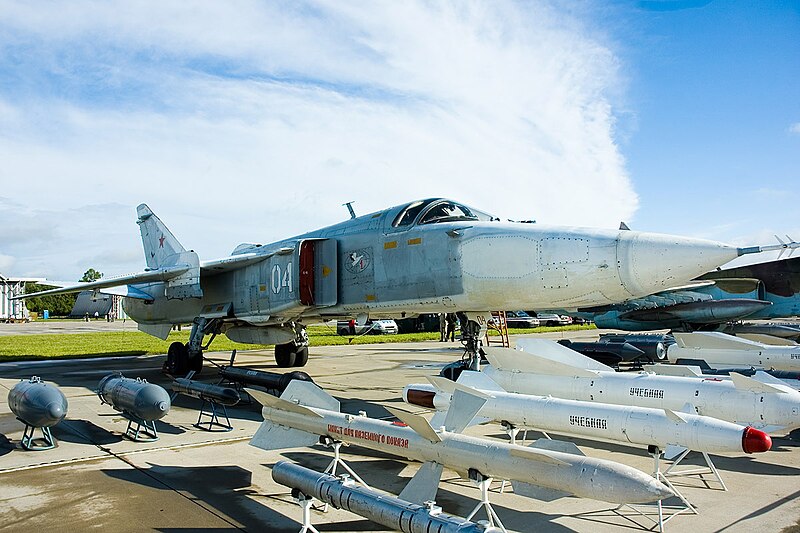 File:Sukhoi Su-24.jpg