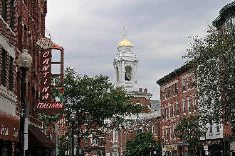 File:2009 HanoverSt Boston.jpg