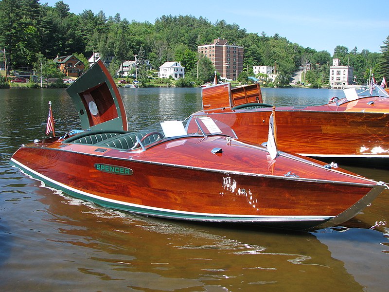 File:22 ft Spencer Runabout.jpg