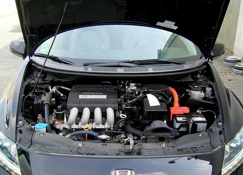 File:Engine Honda CR-Z.jpg