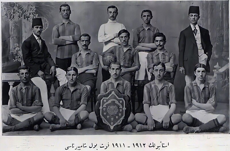 File:Fenerbahce SK 1911-1912.JPG