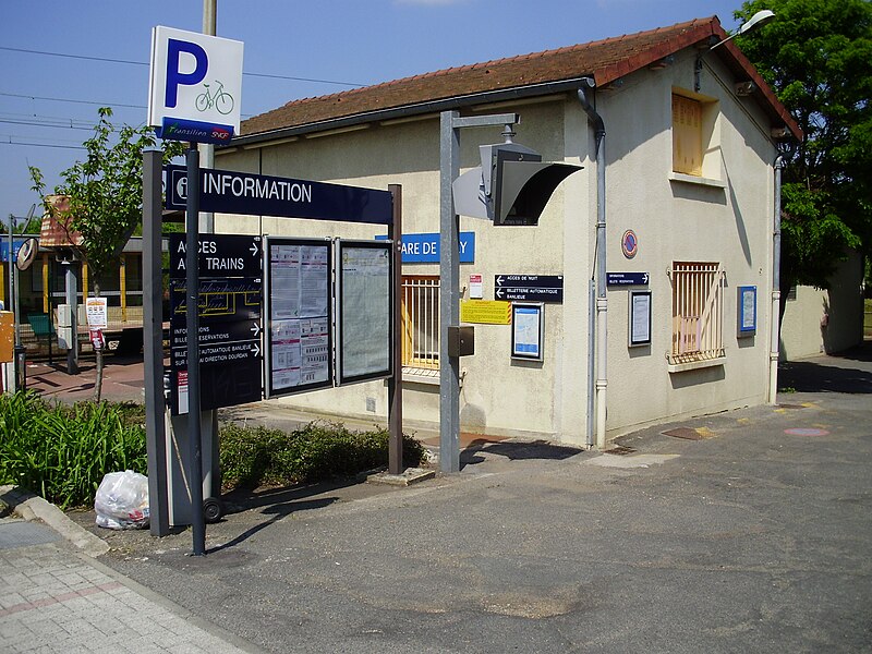 Файл:Gare d'Égly 01.jpg