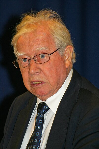 Файл:Hans Mommsen 2009.jpg