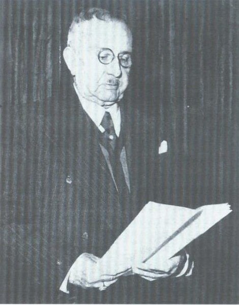 Archivo:Nikola Mandić.JPG