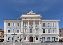 Piran Town Hall.jpg