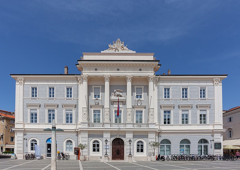 File:Piran Town Hall.jpg