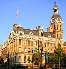 Wayne County courthouse (Wooster).jpg