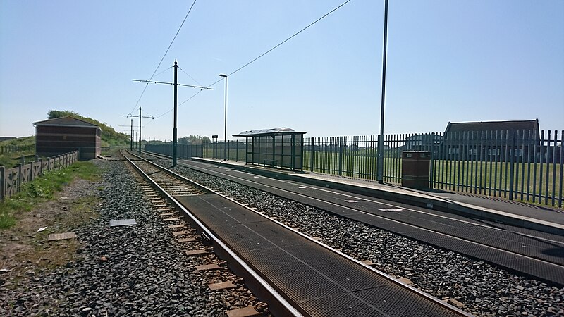 File:Broadwater tram stop.jpg