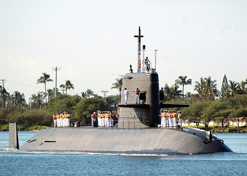 File:Japanese Submarine Oyashio SS590.JPEG