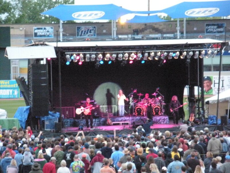 File:Kansas band 6-6-09.jpg