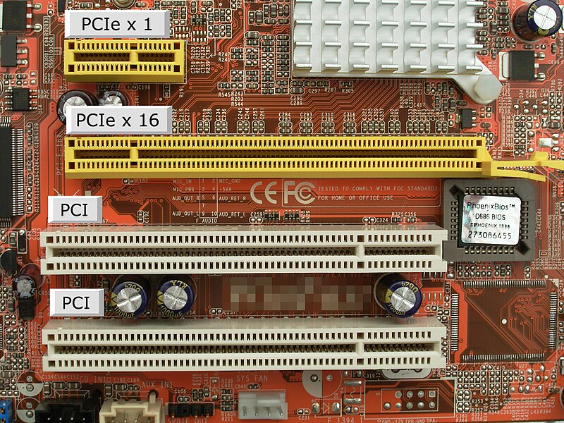 Файл:PCI und PCIe Slots.jpg