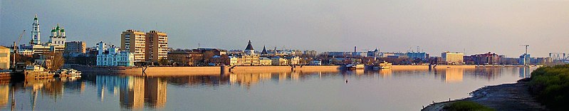 File:Panarama astrakhan 2009.jpg