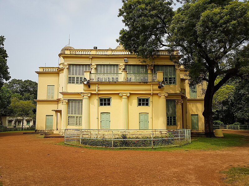 File:Santiniketan-Griha-Southern-View.jpg