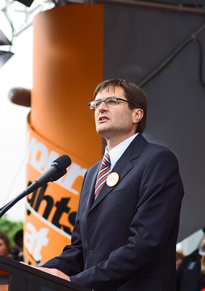 File:Greg Combet.jpg