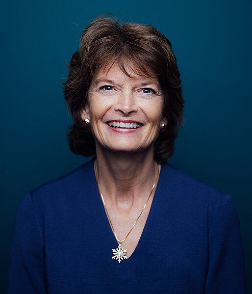 File:Lisa Murkowski official photo.jpg