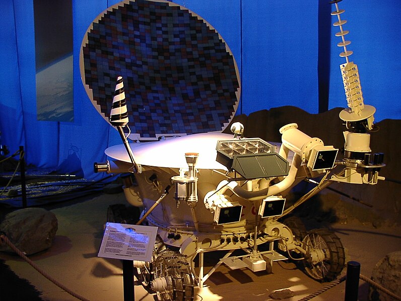 Файл:Lunokhod-2 model.jpg