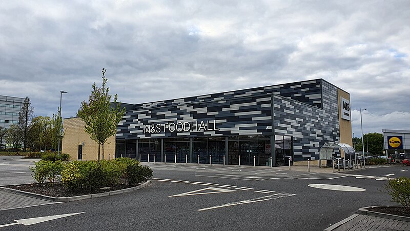 File:M&S Glenrothes.jpg