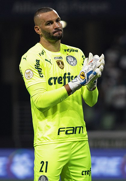 Файл:Weverton-Palmeiras-Athletico-jul-2022.jpg