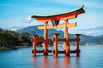 严岛神社的鸟居