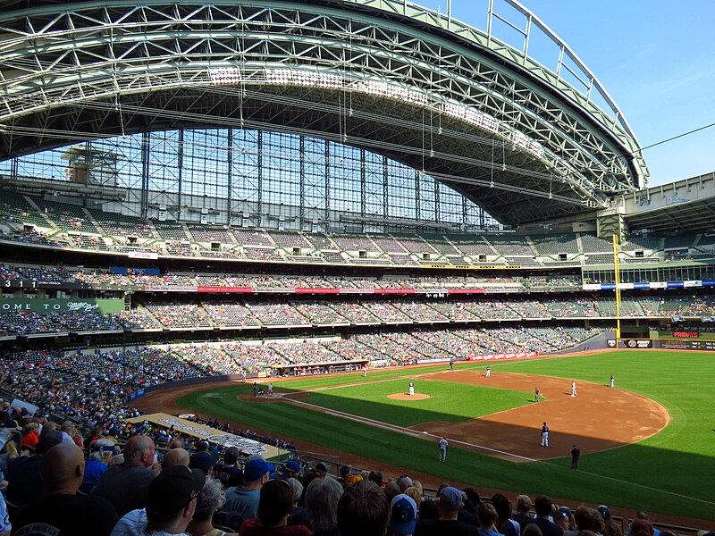 File:Miller Park (31090382403).jpg