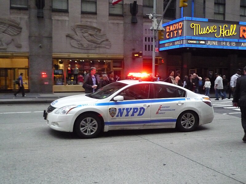 Файл:NYPD Nissan Altima (15684308861).jpg