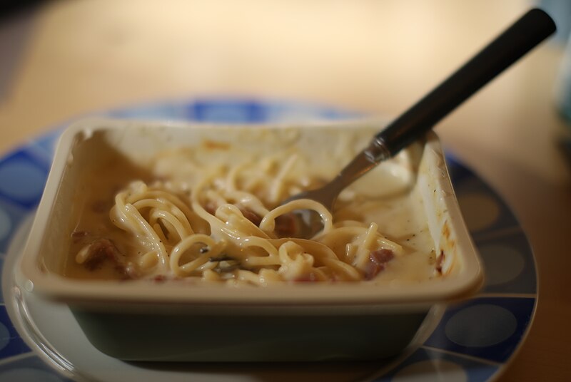 File:Spaghetti carbonara ready meal.JPG