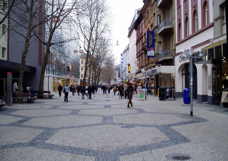 File:Wiesbaden Pedestrian.jpg