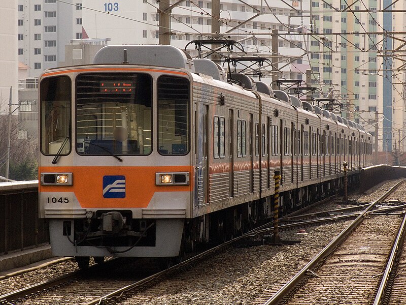 Файл:Busan-subway-1000-45th-unit-20090223.jpg